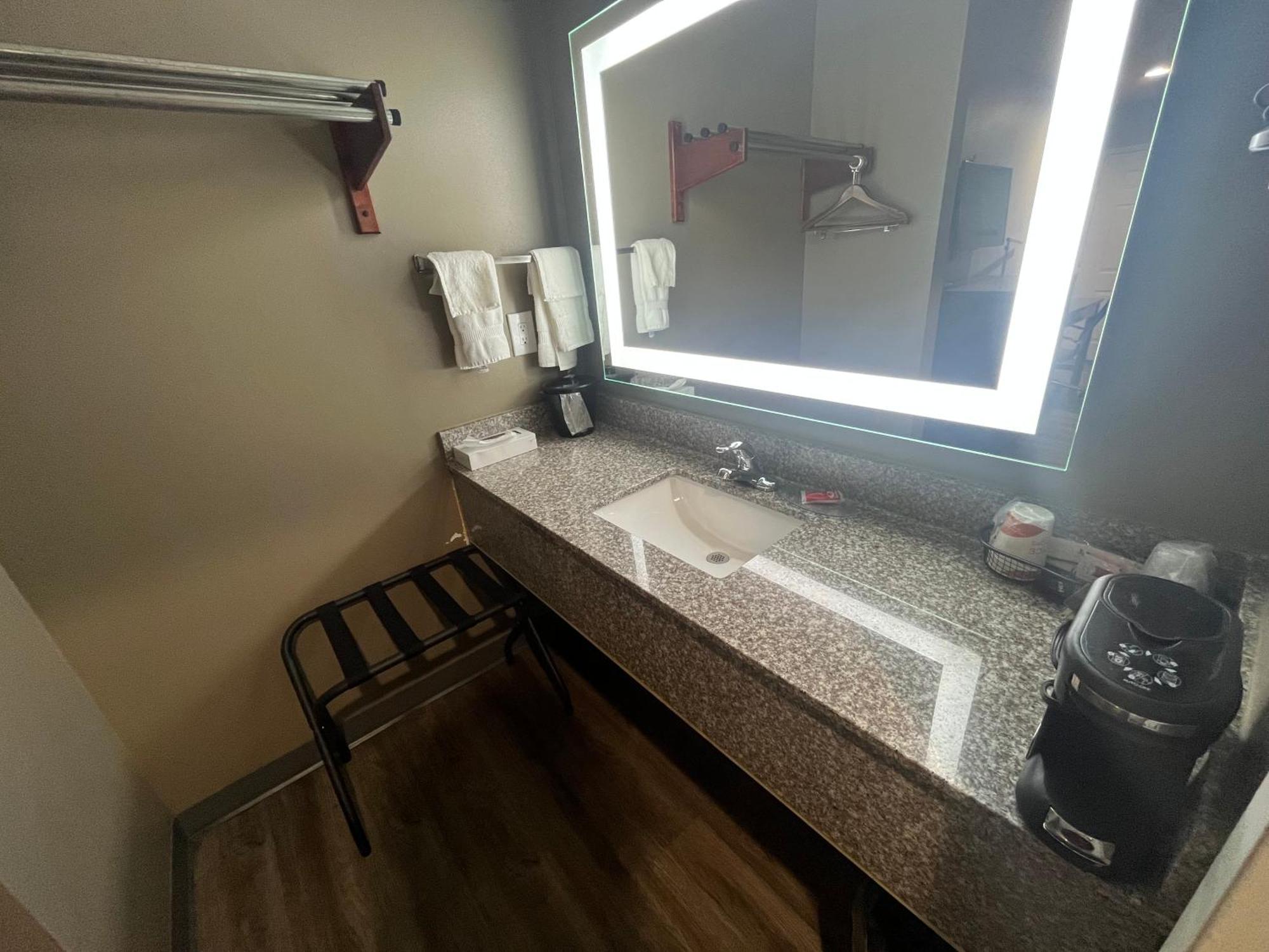 Econo Lodge Inn&Suites Murfreesboro Esterno foto
